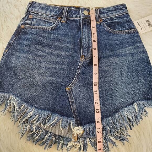 NWT Free People Size 24 Bailey Frayed Denim Skirt - Picture 8 of 9